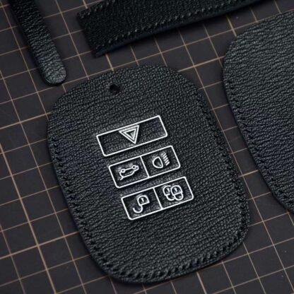 Land Rover - Black / Goat Leather - Image 3